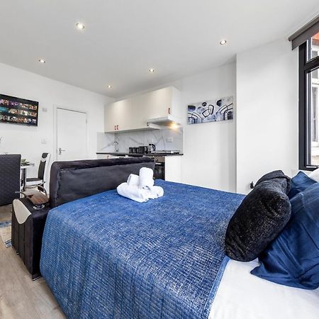Comfy 1Bdr - 30Mins To Central Ldn - Parking The Hyde Zewnętrze zdjęcie