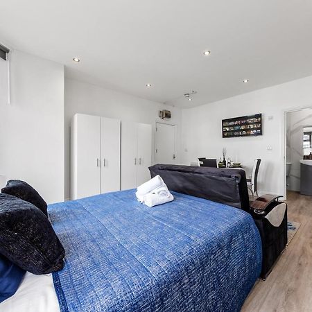 Comfy 1Bdr - 30Mins To Central Ldn - Parking The Hyde Zewnętrze zdjęcie